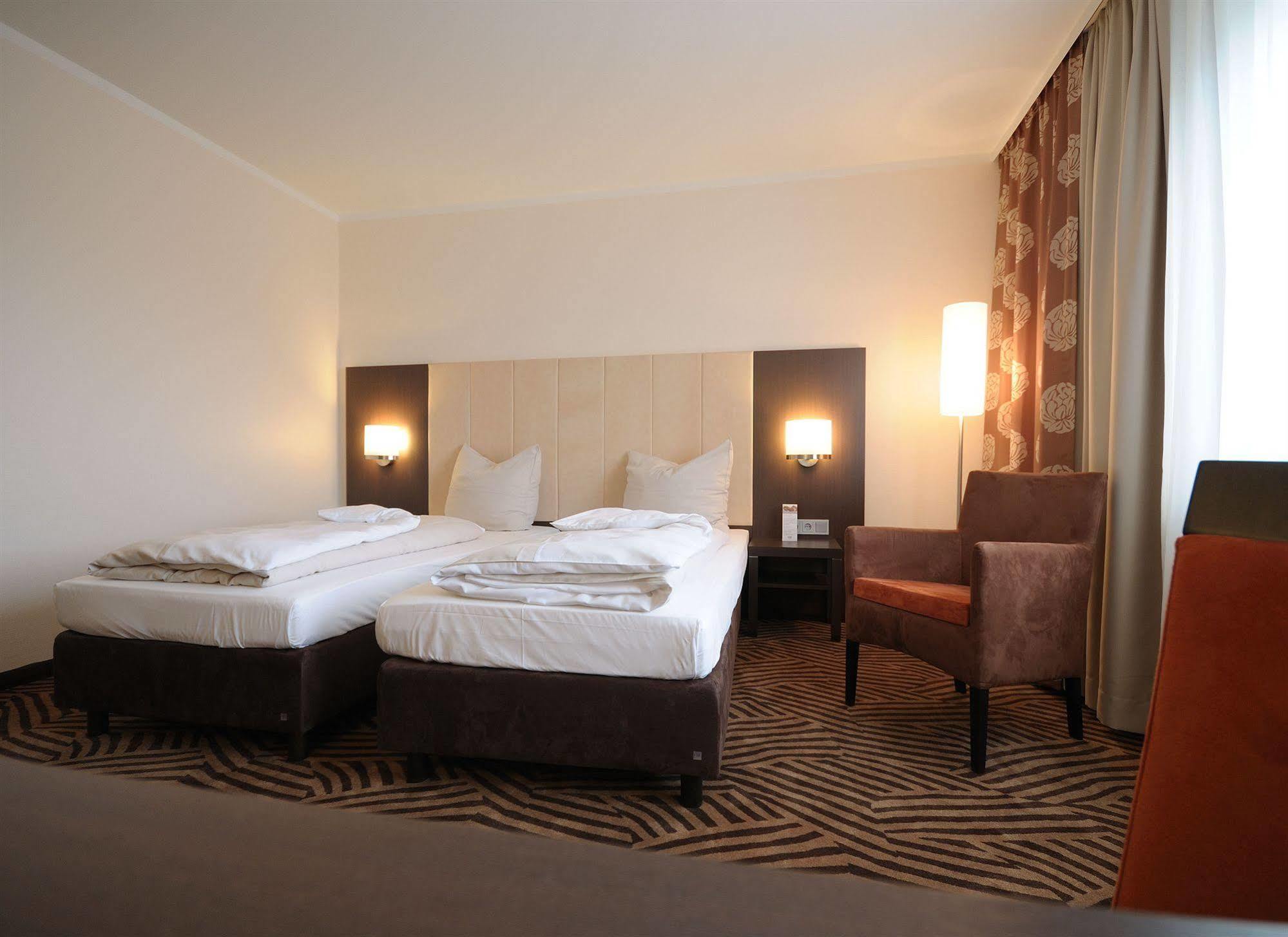 Western Soibelmanns Frankfurt Airport 4*
